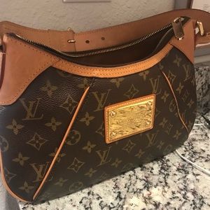 Louis Vuitton Thames pm
